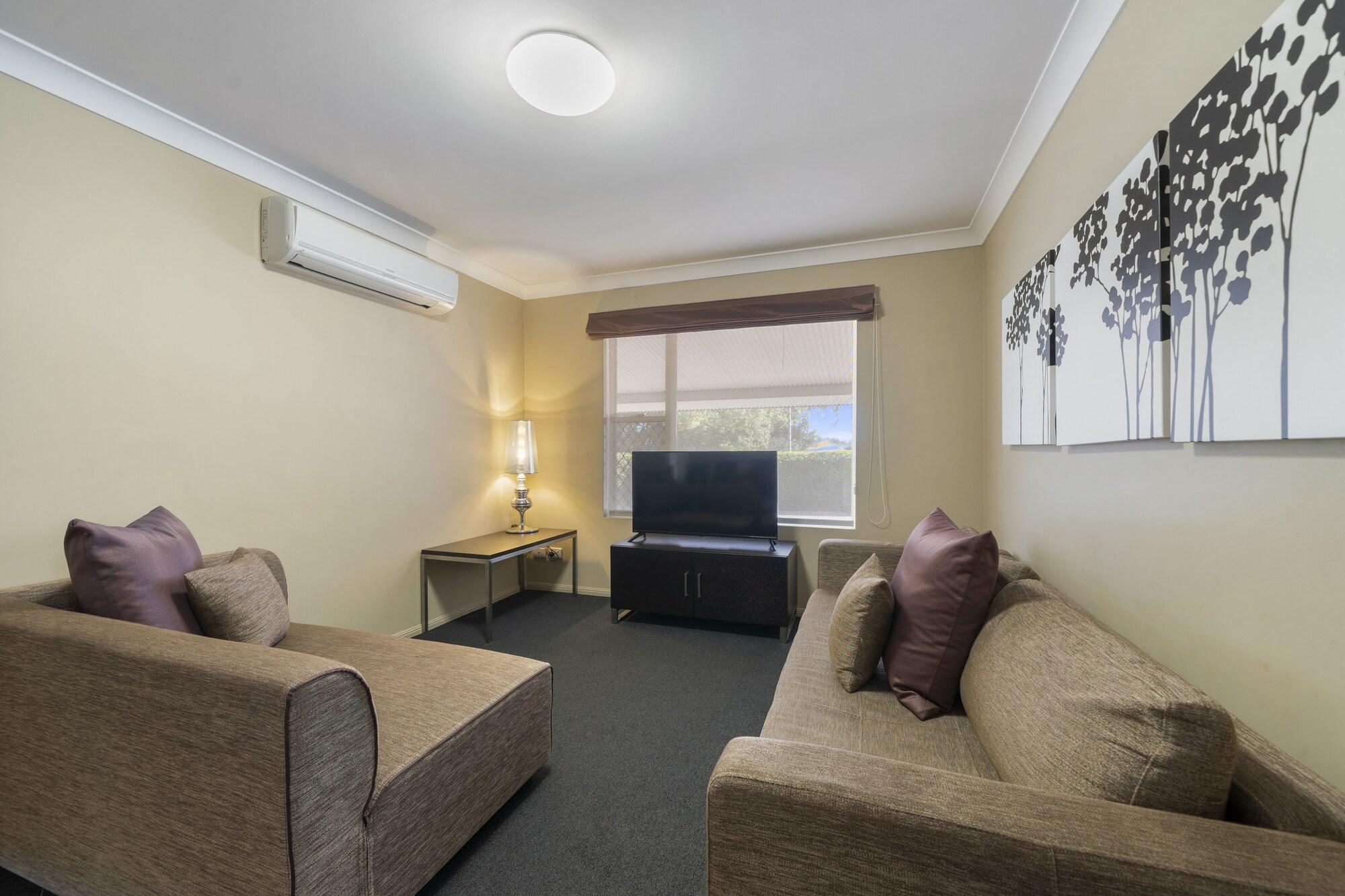 Motel Ambassador On Ruthven Toowoomba Exteriér fotografie